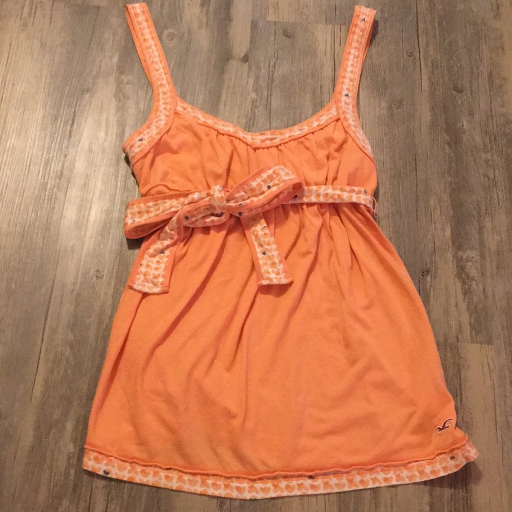 Hollister top size L